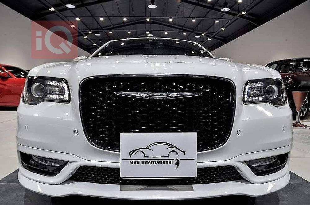 كرايسلر 300